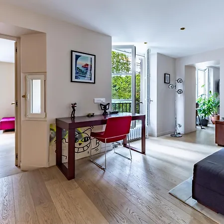 42cherchemidi New 100m2 3br Designer Flat In 6th St Germain-des-près Parigi