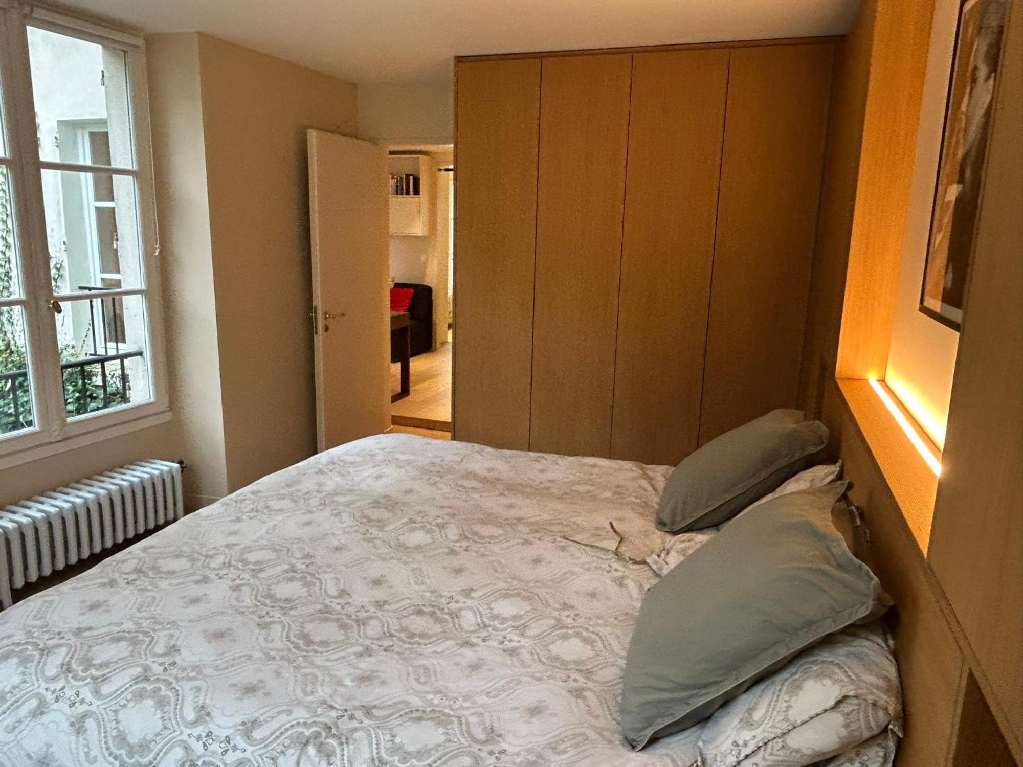 New 100m2 3-bedroom Flat In 6th St Germain-des-pres * Parigi